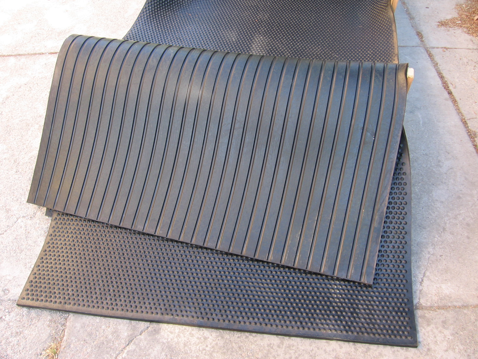 TAPPETO IN GOMMA CM 1,7 () - Miniatura 2